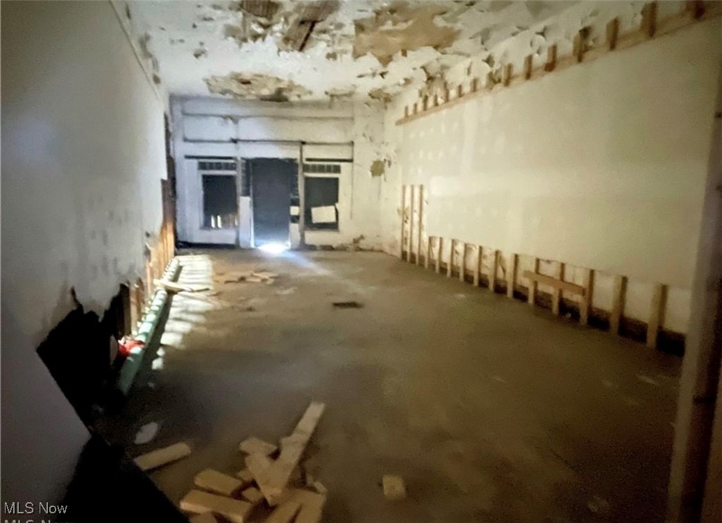 Crawford Woodhill - Commercial Sale