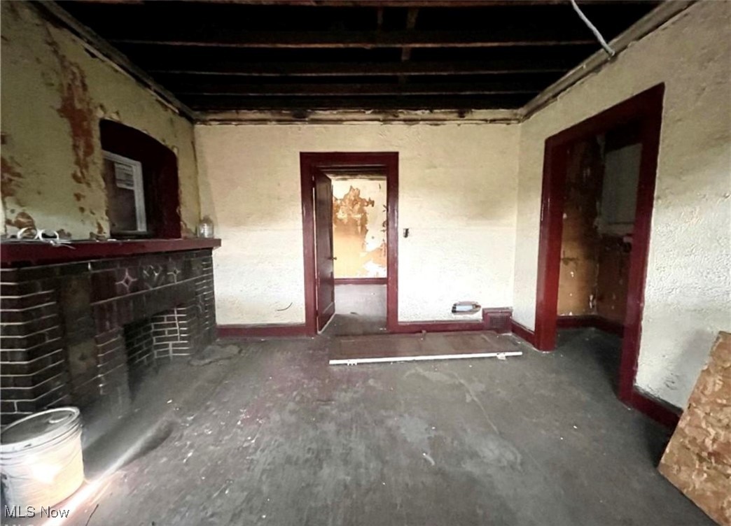 Crawford Woodhill - Commercial Sale