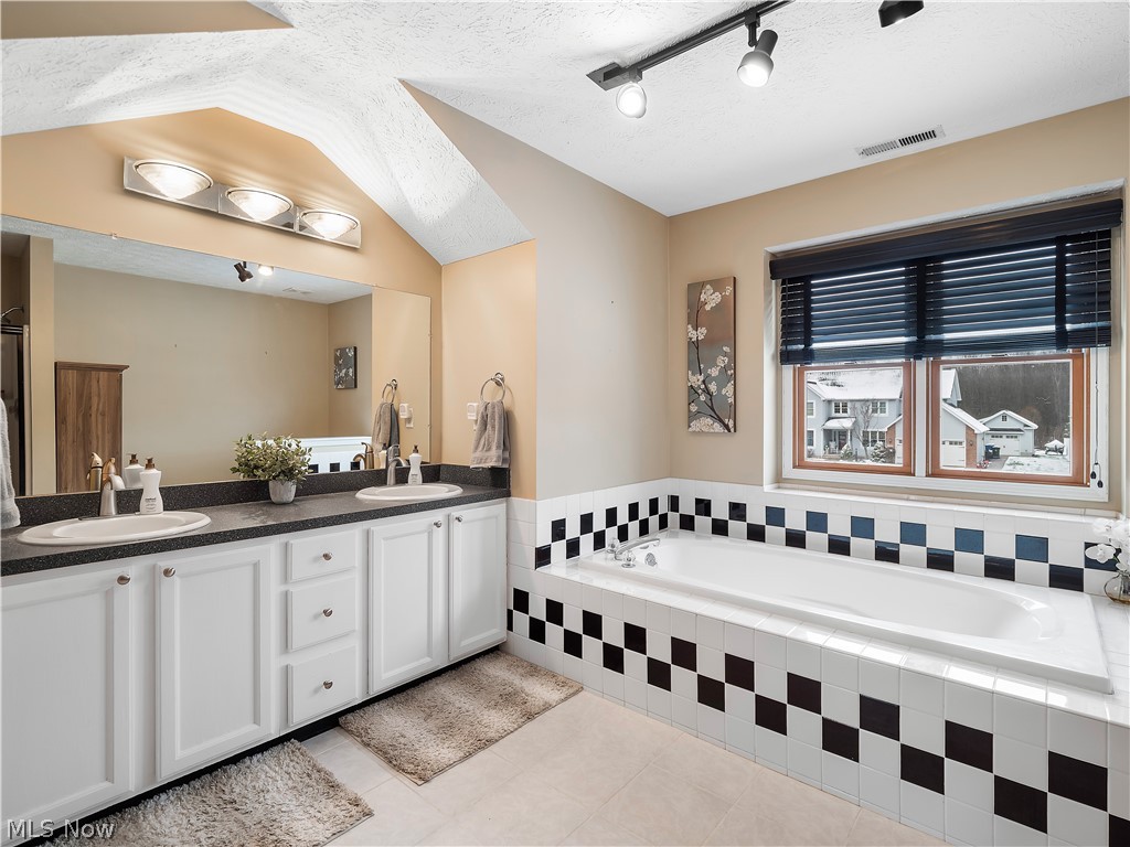 Heatherwood Estates - Residential