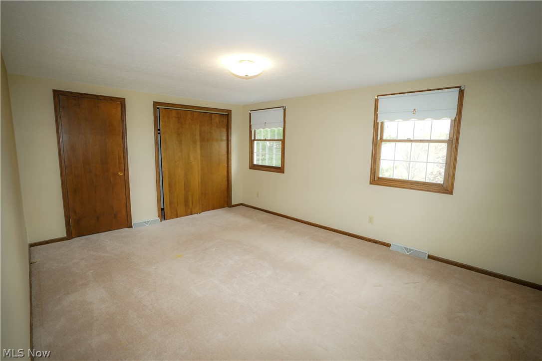 Amherst Knolls - Residential