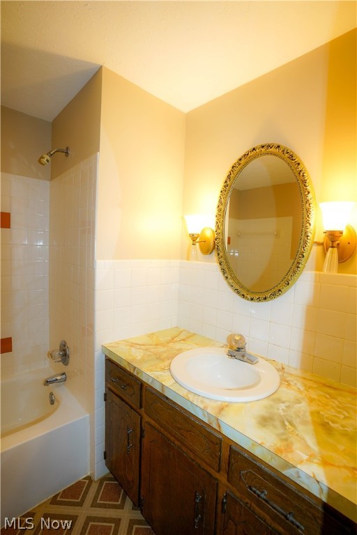 Amherst Knolls - Residential