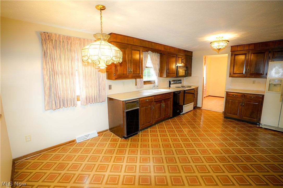 Amherst Knolls - Residential