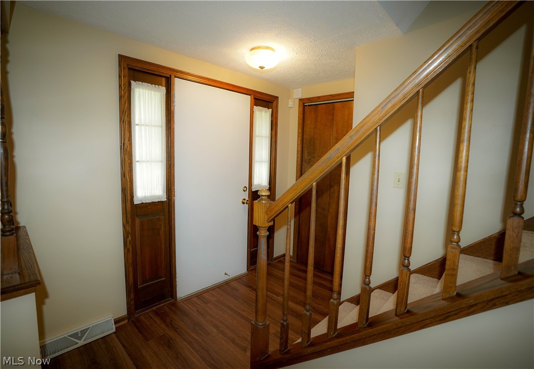 Amherst Knolls - Residential