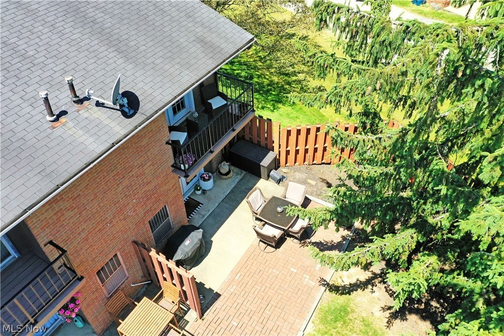 Photo of 701 Lakeview Drive, Cortland, OH 44410 (MLS # 5215045)