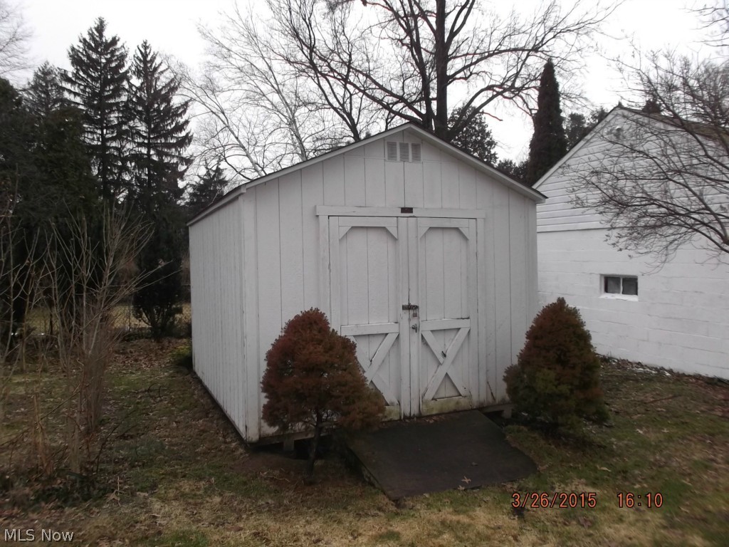 Clague Road Home Companys - Residential