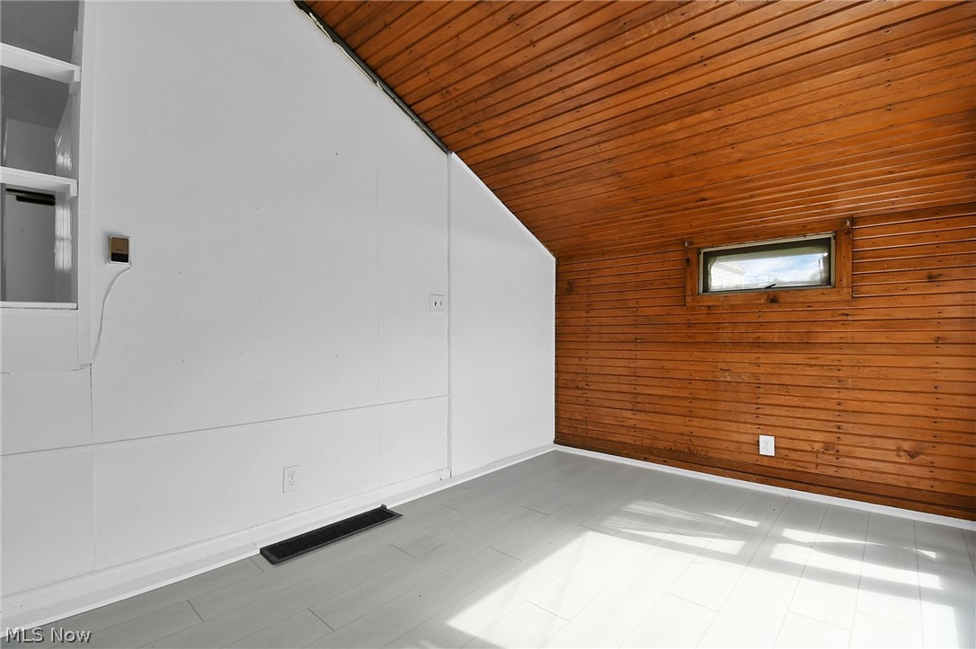 Om Murphys Add - Residential Income