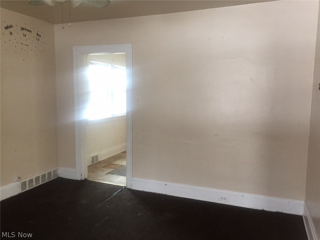 Walworth Realty Companys - Residential Income