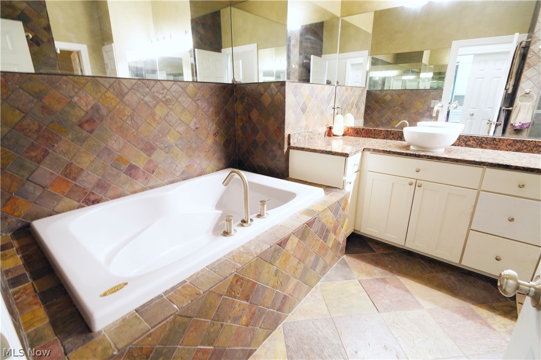 Granger Lake Condo - Residential