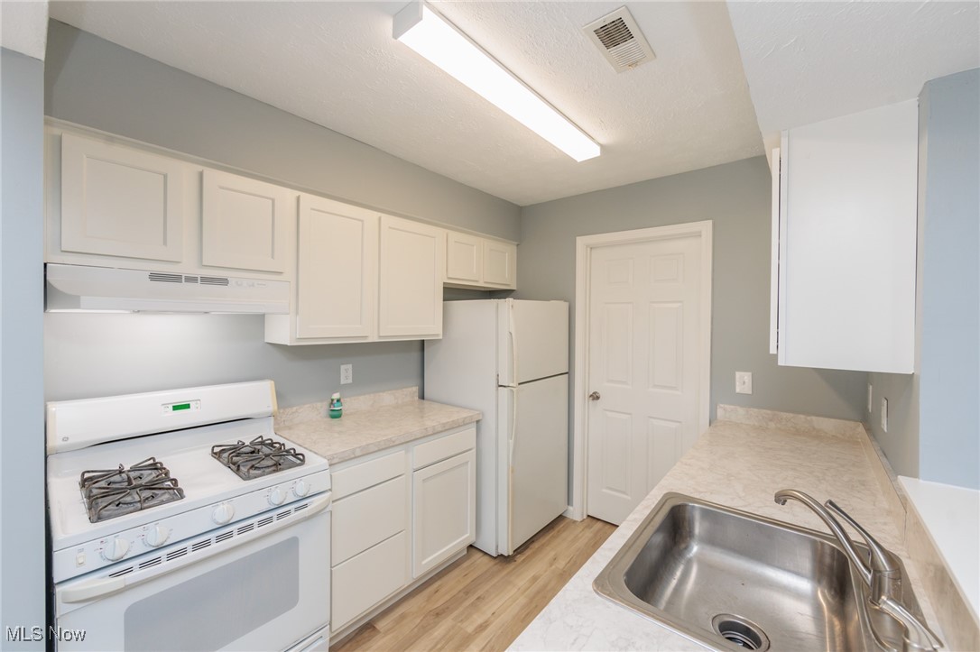 Edgebrook - Residential