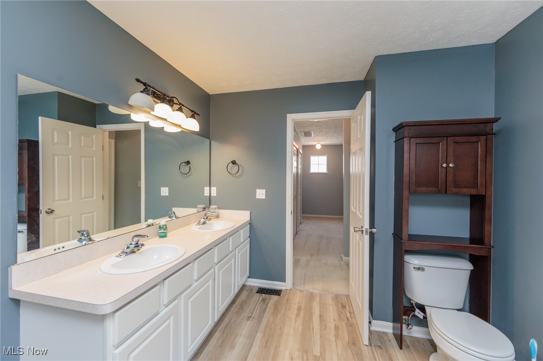 Edgebrook - Residential