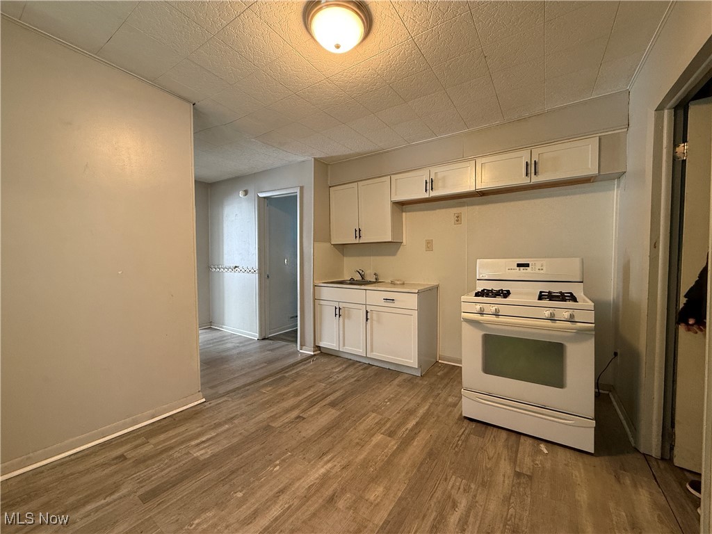 North Moses & Samanthas Day S - Residential Income