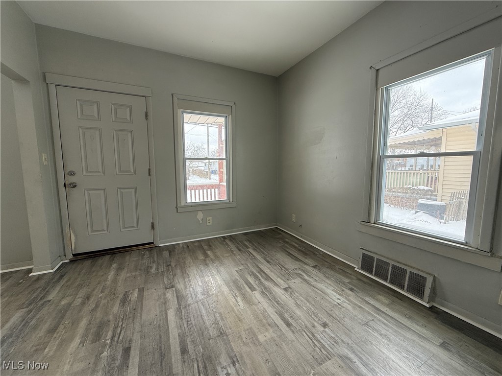 North Moses & Samanthas Day S - Residential Income