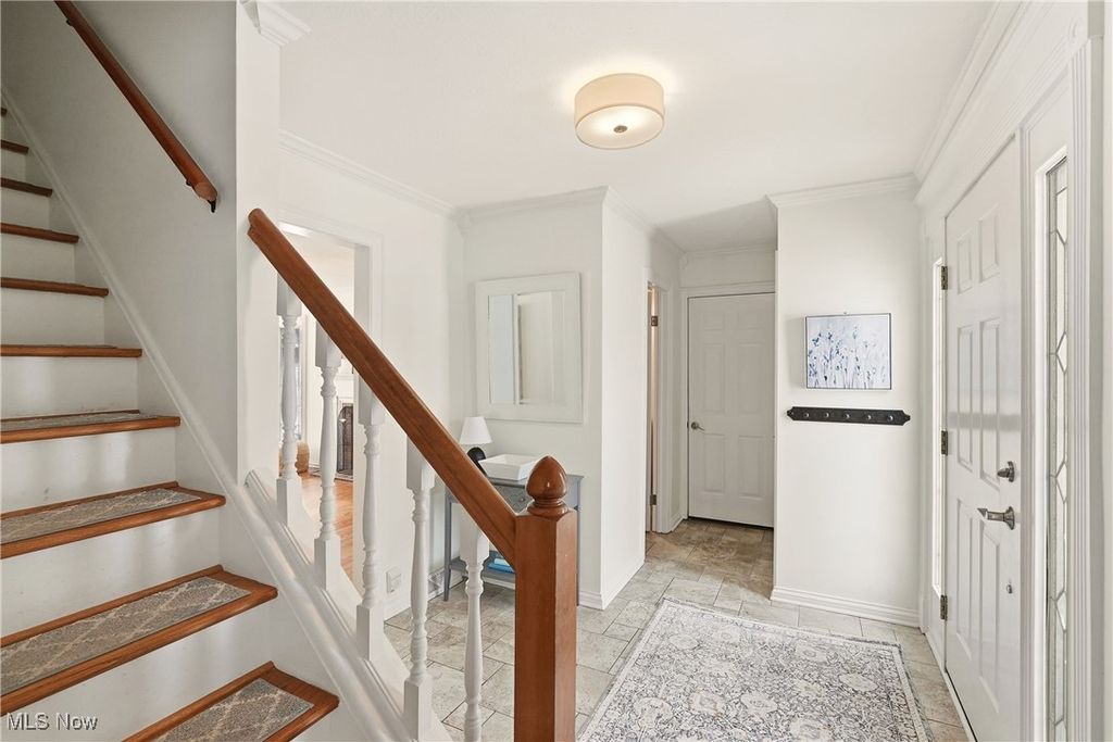 Photo of 1176 Sheerbrook Drive, Chagrin Falls, OH 44022 (MLS # 5175031)