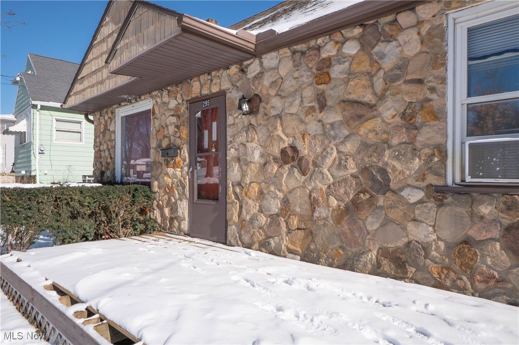 Photo of 295 High Grove Boulevard, Akron, OH 44312 (MLS # 5182303)