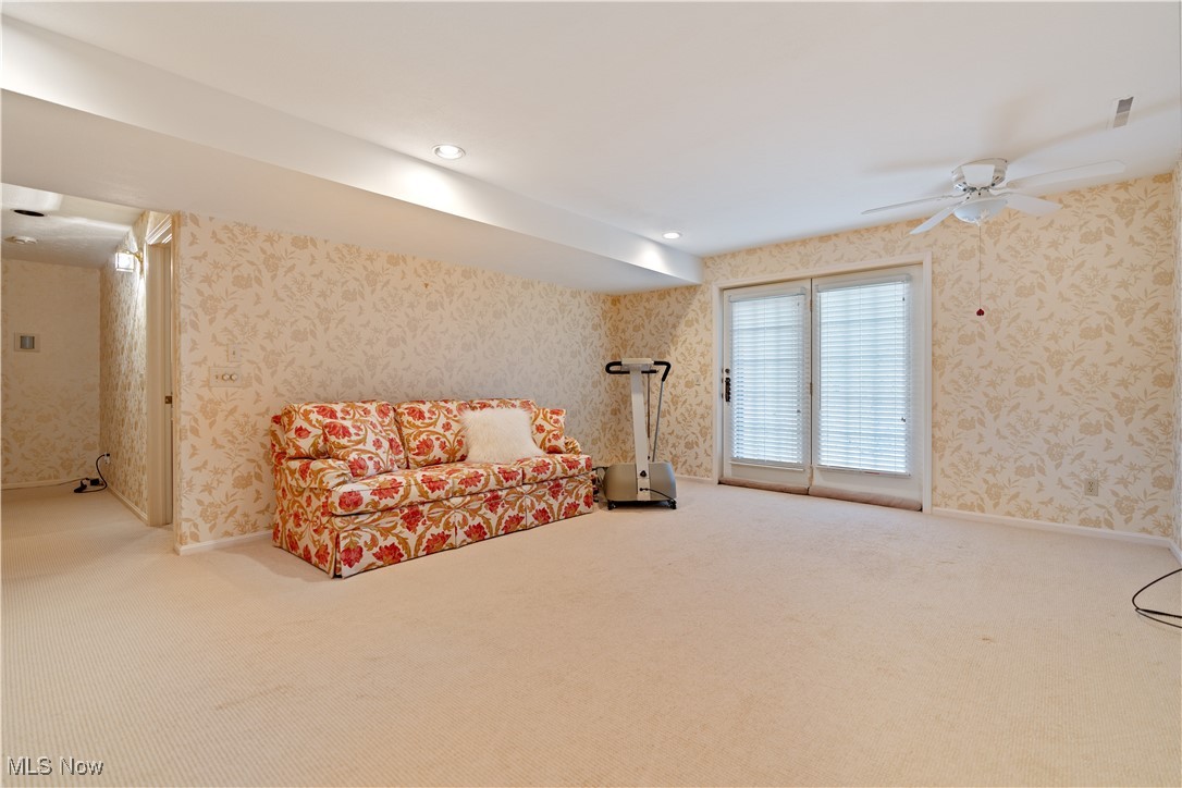 225 N Circle Drive, North Canton, Ohio image 26