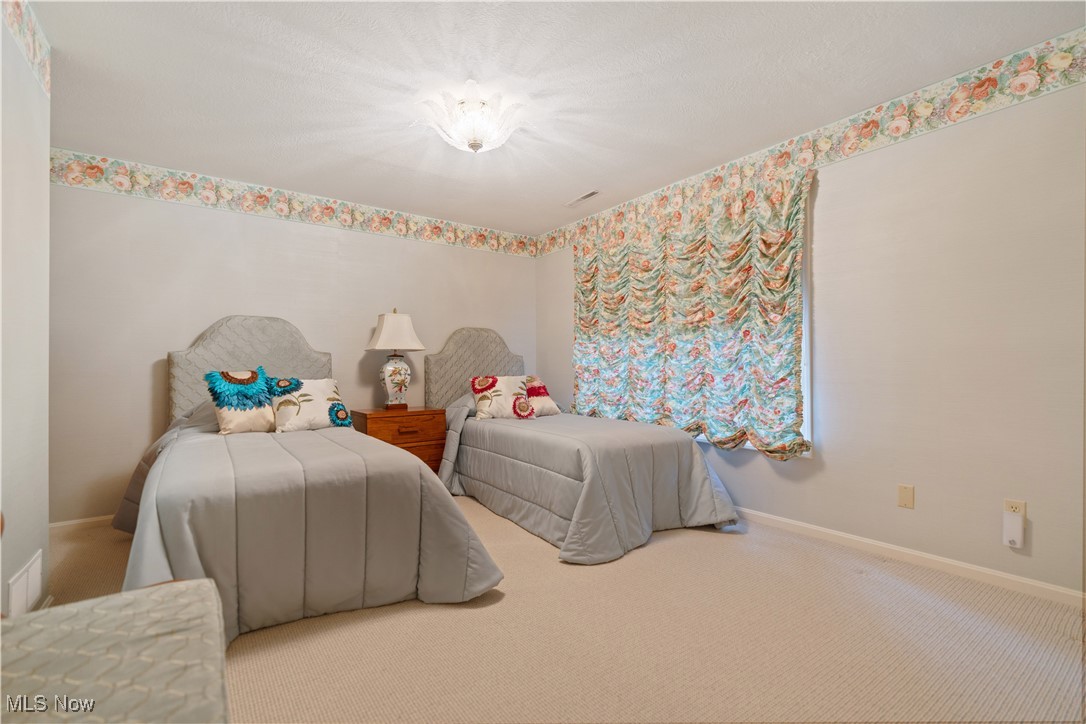 225 N Circle Drive, North Canton, Ohio image 27