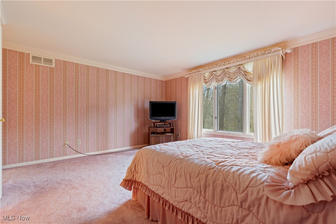 225 N Circle Drive, North Canton, Ohio image 21