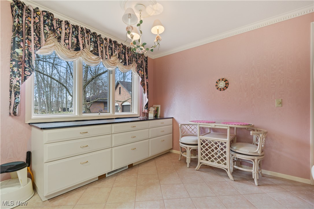 225 N Circle Drive, North Canton, Ohio image 18