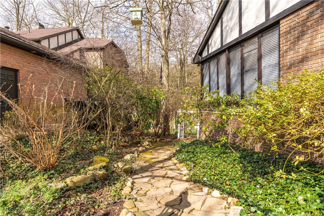 225 N Circle Drive, North Canton, Ohio image 33