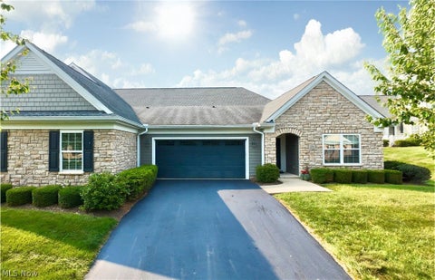 Condo For Sale - 171 Briar Wood Drive Dr<br/> Knox County, Mount Vernon, OH 43050