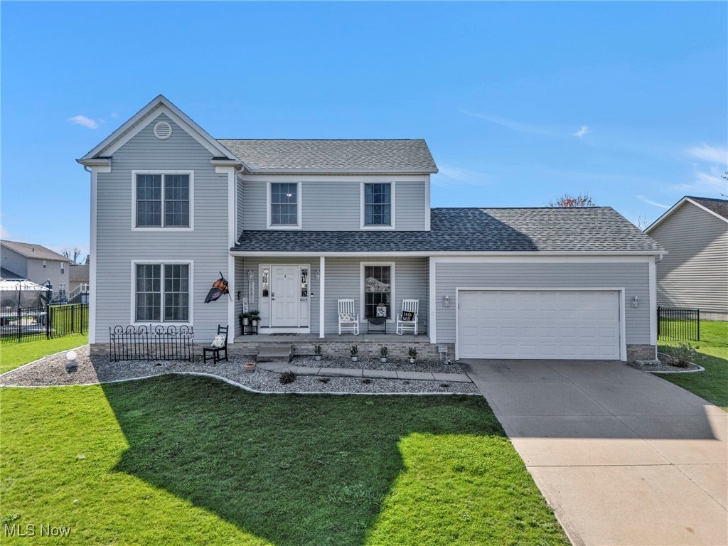 6013 Sunscape Drive, Louisville, Ohio image 1