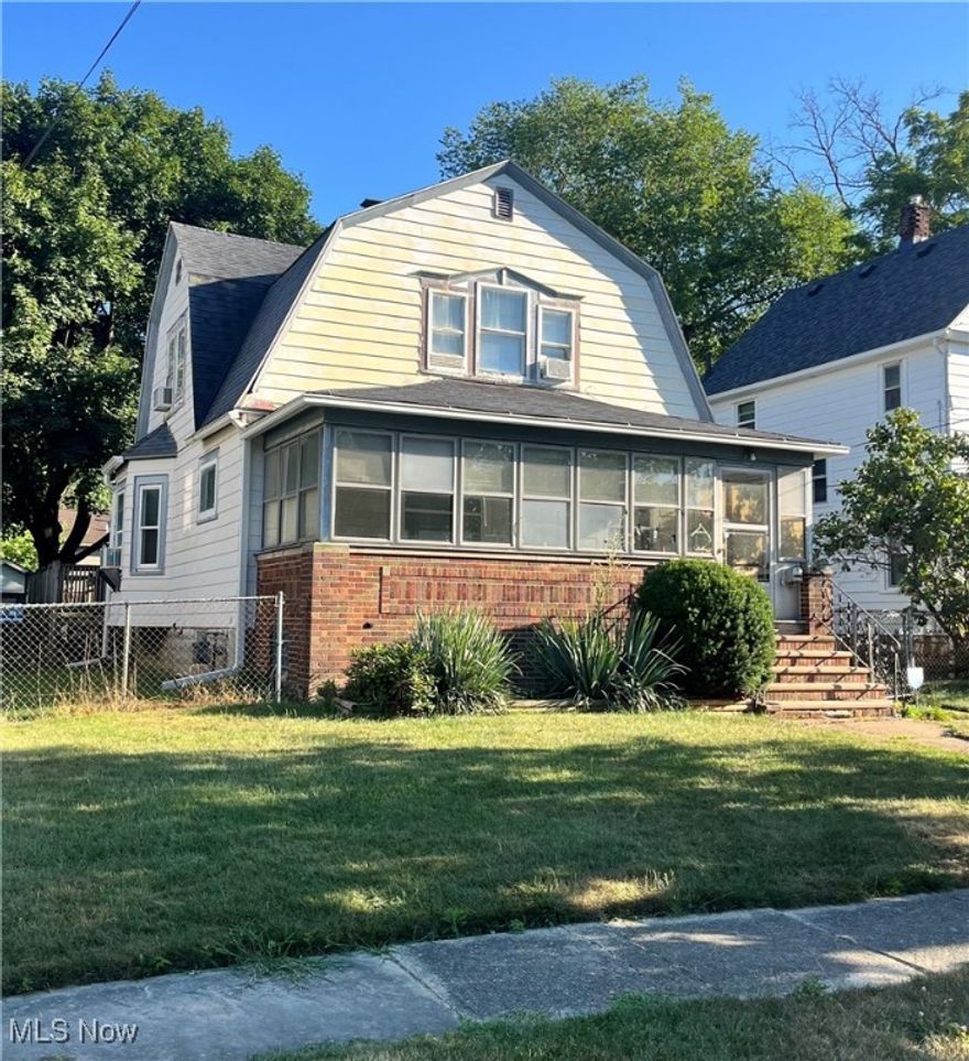 Charming 3 bedroom, 2 bathroom home with original woodwork and plenty of storage space! This cozy home just needs some TLC to bring it back to its former glory. Boiler was replaced within the year. Priced to sell, don't miss out on this opportunity to put your own stamp on it.