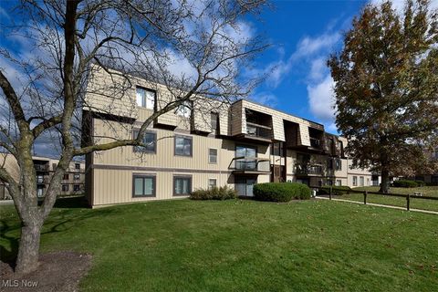 9521 Sunrise Boulevard Unit J5, North Royalton, OH 44133 - #: 5084649