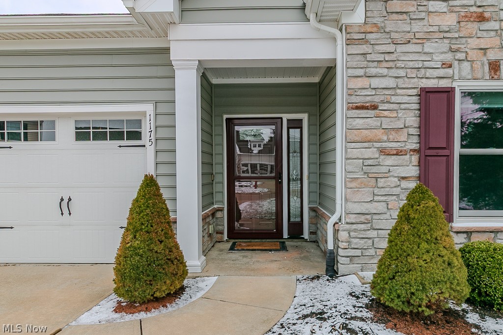 1175 Vista Lago Circle