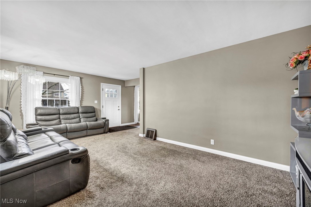 425 Johnson Avenue, Cuyahoga Falls, Ohio image 13