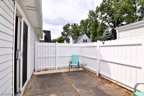 Tiny photo for 5254 Liberty Lane #B, Willoughby, OH 44094 (MLS # 5227099)