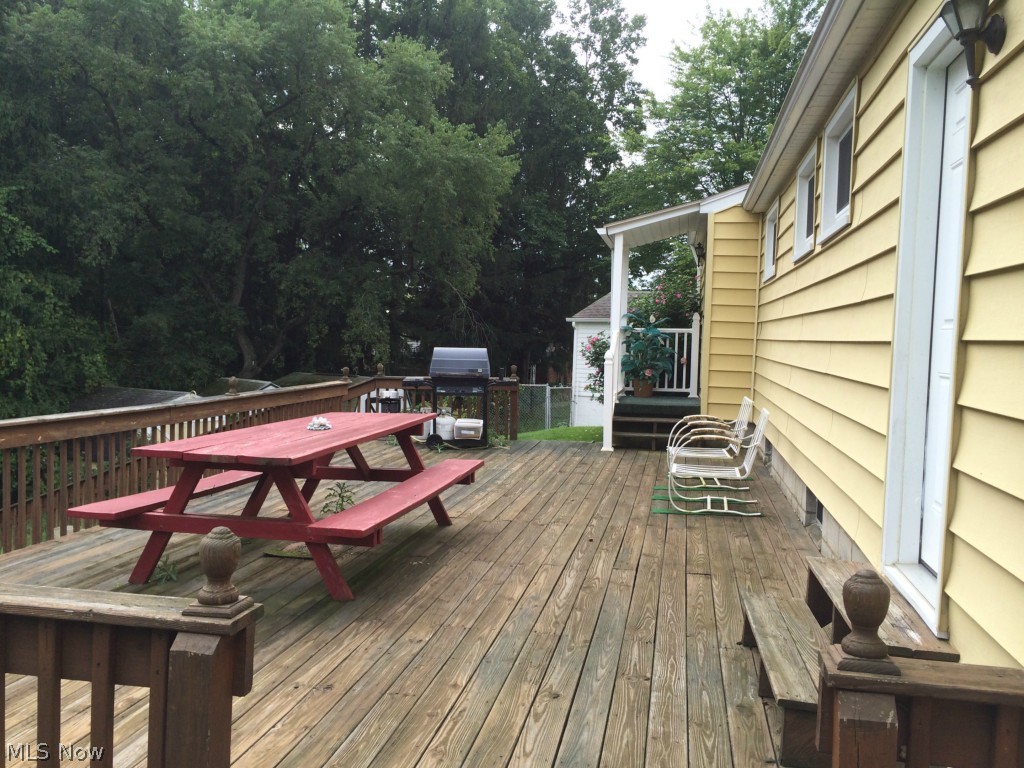 Mona Lane - Residential