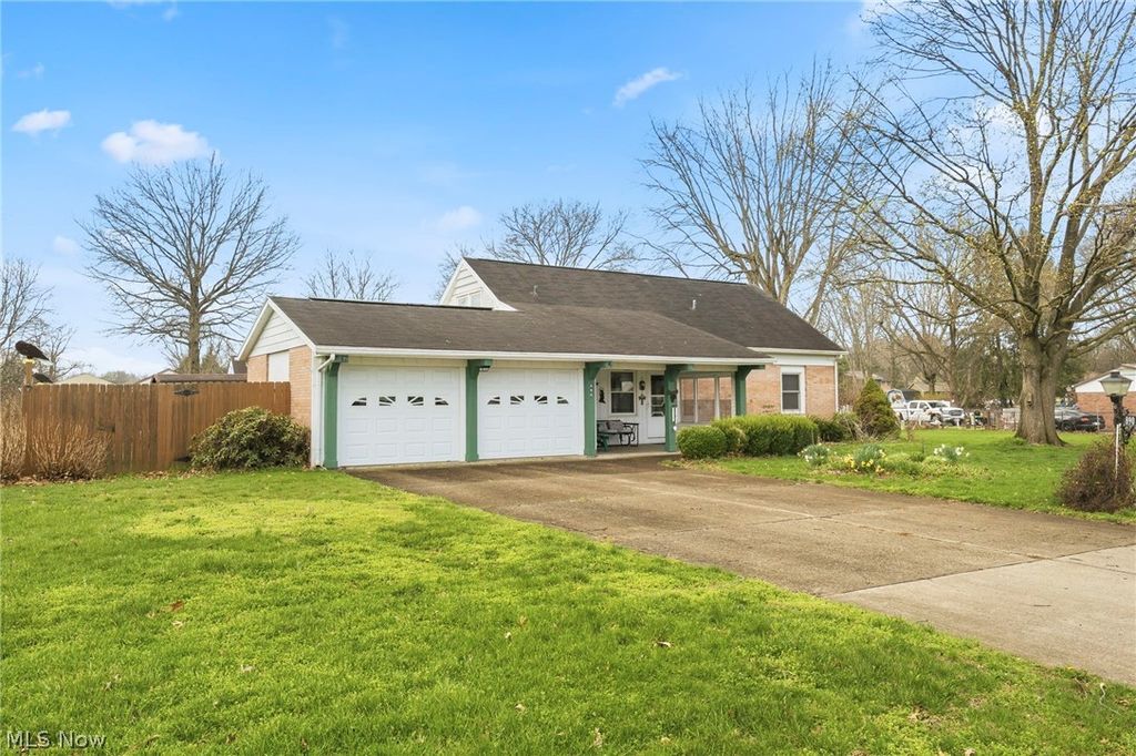 Photo of 890 Huffman Square NE, Bolivar, OH 44612 (MLS # 5198871)