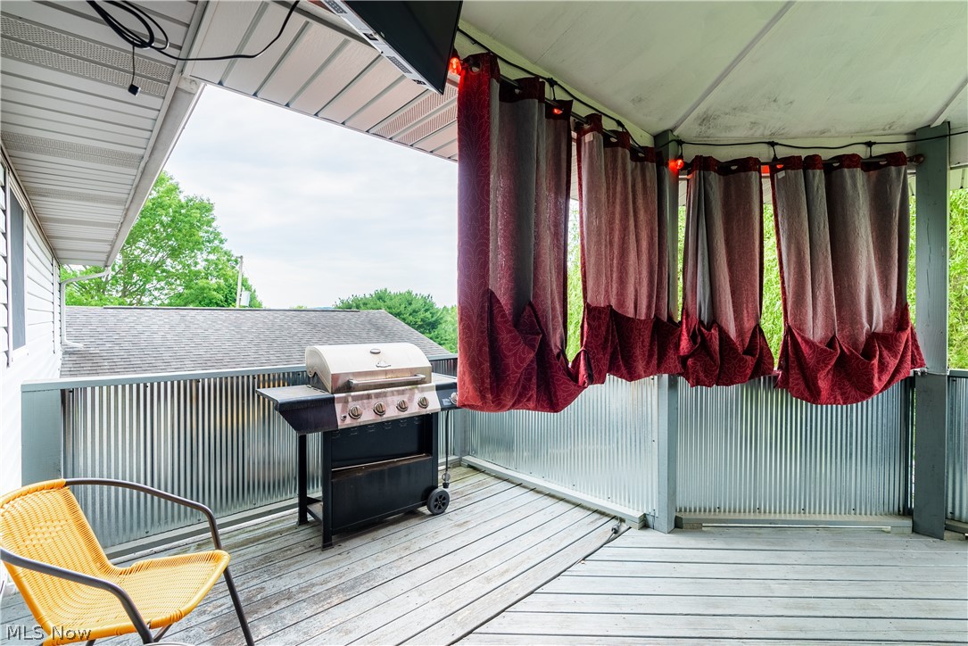 Valli Hi Acres - Residential