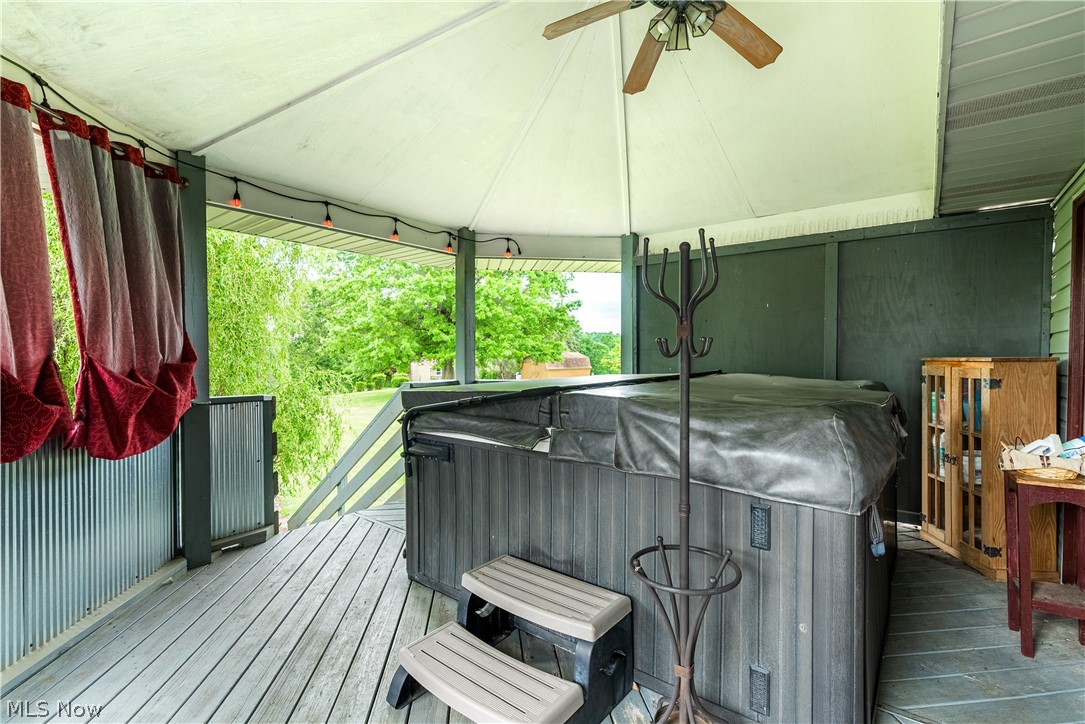 Valli Hi Acres - Residential