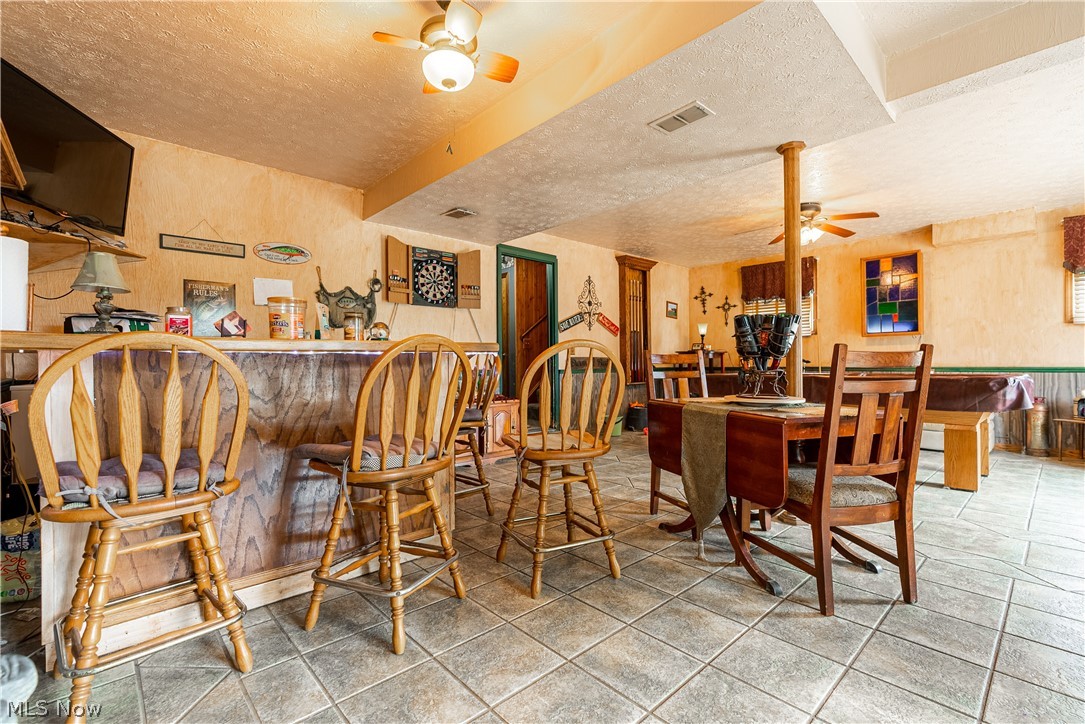 Valli Hi Acres - Residential