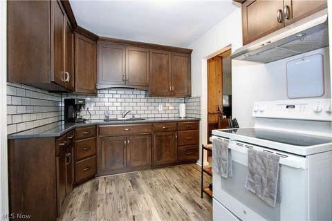 Tiny photo for 128 Woodlawn Avenue NW, Canton, OH 44708 (MLS # 5221912)