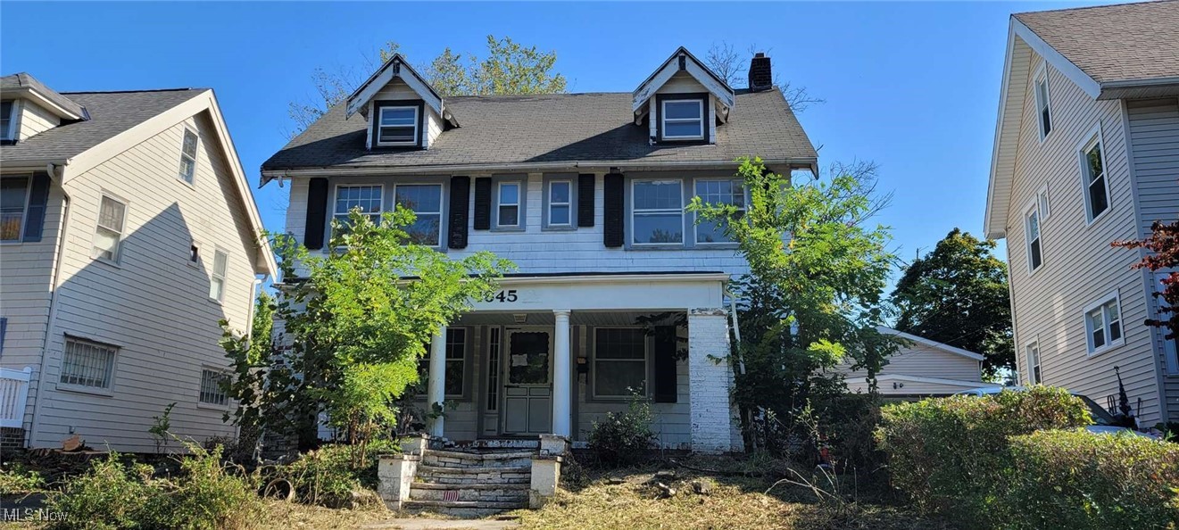 Tons of space and potential in this classic Cleveland Heights colonial. 4 bedrooms, livingroom with fireplace, dining room, 2 car detached garage, full basement and more! Come and make this your own today!