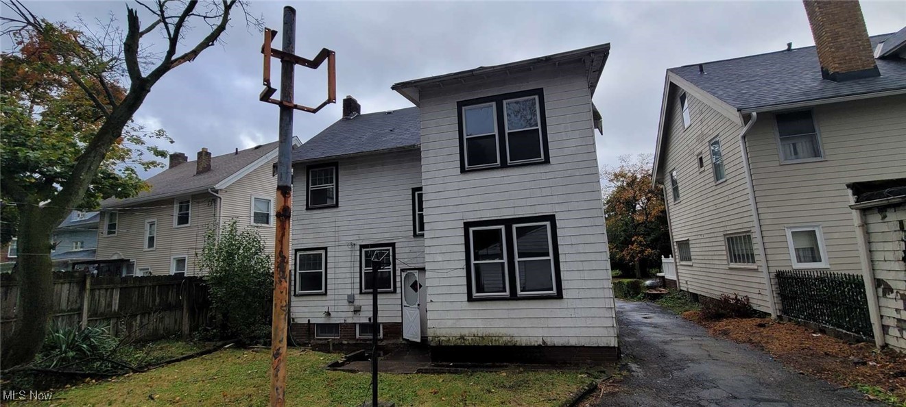 Grant Land Cos Uplands 02 - Residential