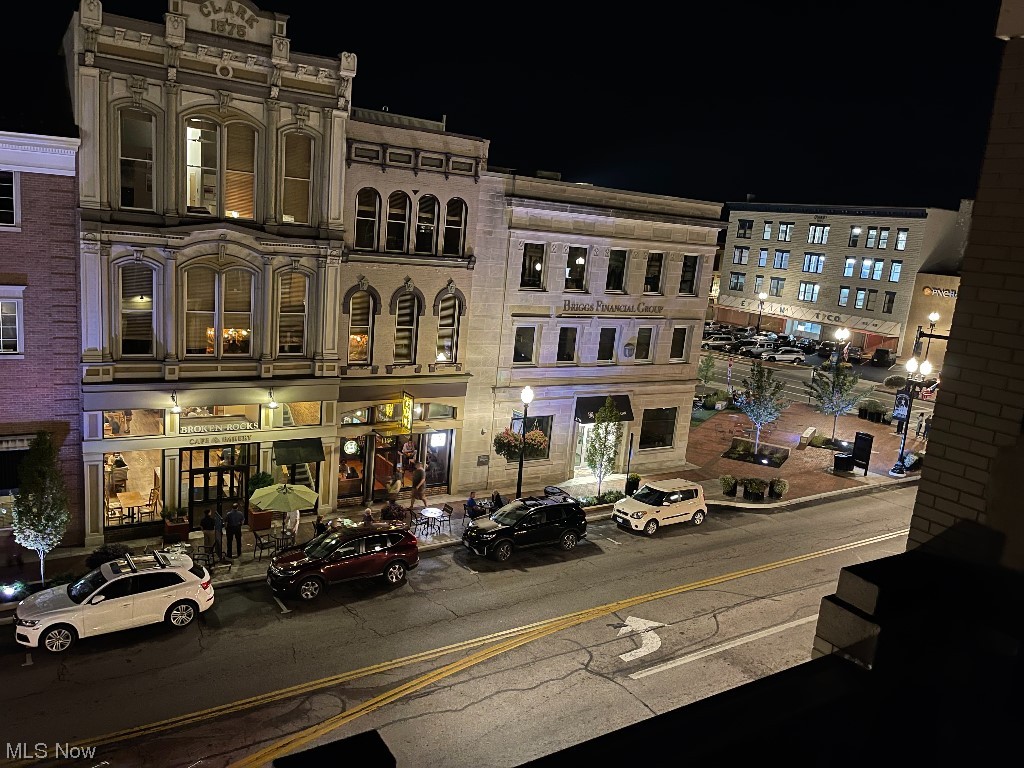 Renajoy Condo - Residential