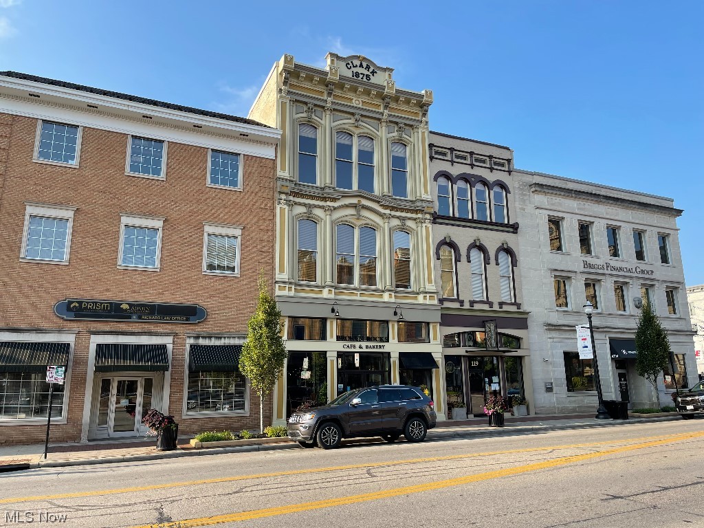 Renajoy Condo - Residential
