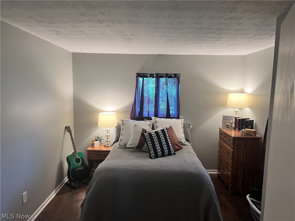 Moores N Barb - Residential