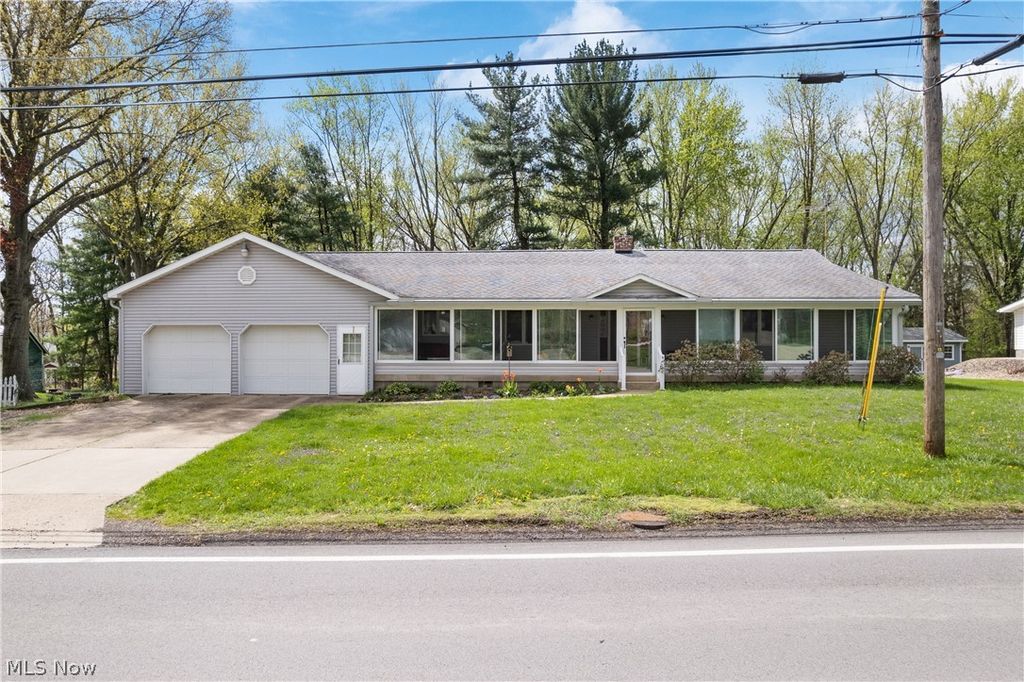 Photo of 527 W Main Street, Dalton, OH 44618 (MLS # 5203165)