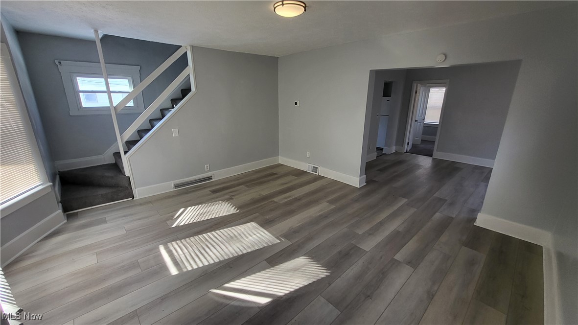 Cleveland, Ohio 44105, United States, 3 Bedrooms Bedrooms, ,2 BathroomsBathrooms,Residential,Active,27451