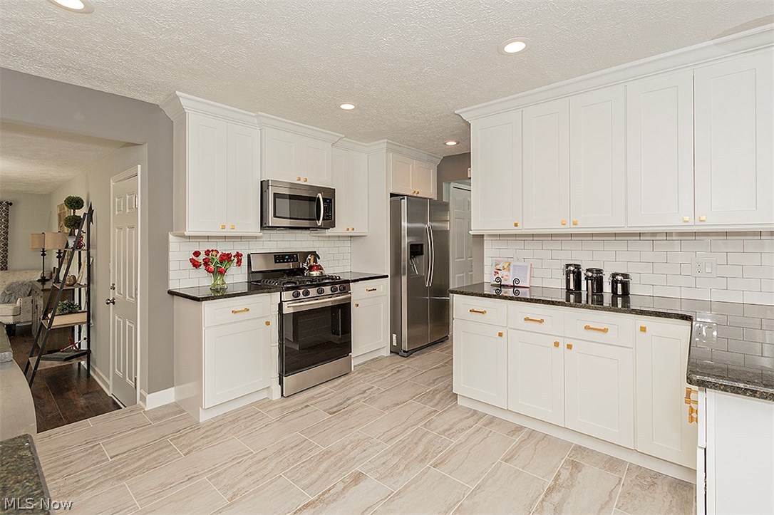 Golden Gate Estates - Residential