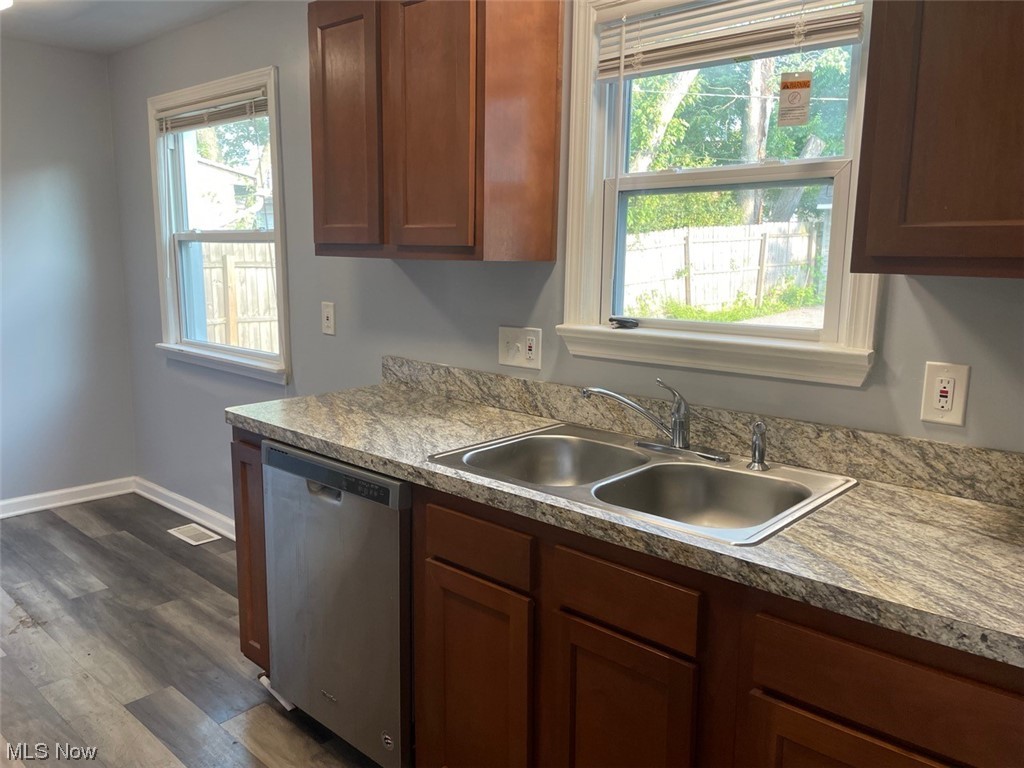 Shaker Lee 02 - Residential