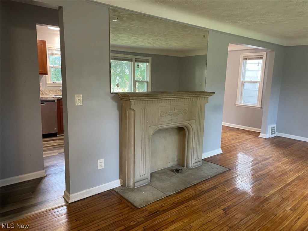 Shaker Lee 02 - Residential