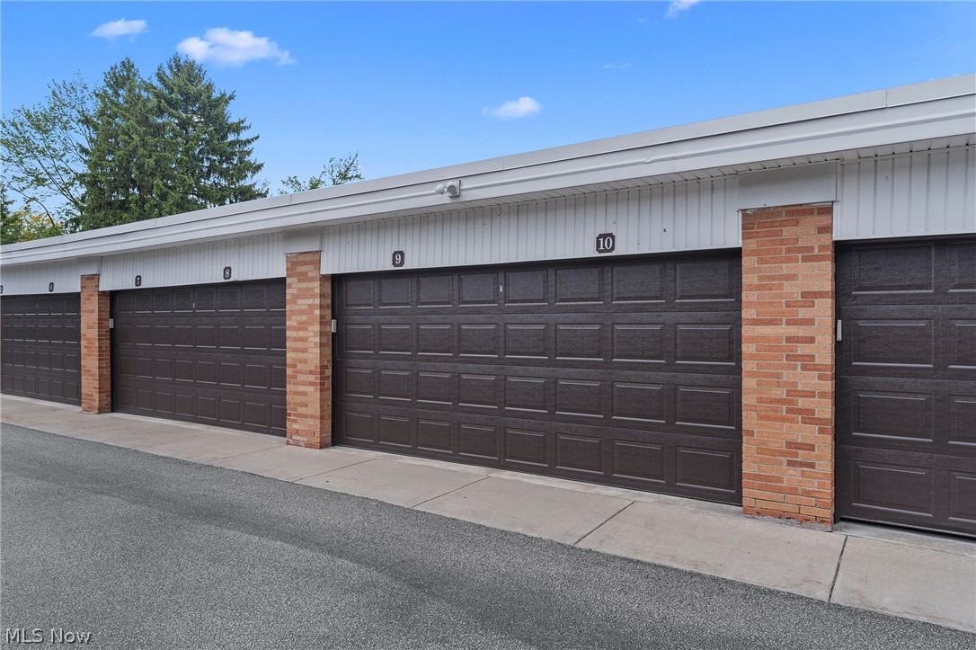 Northwoods Condo - Residential