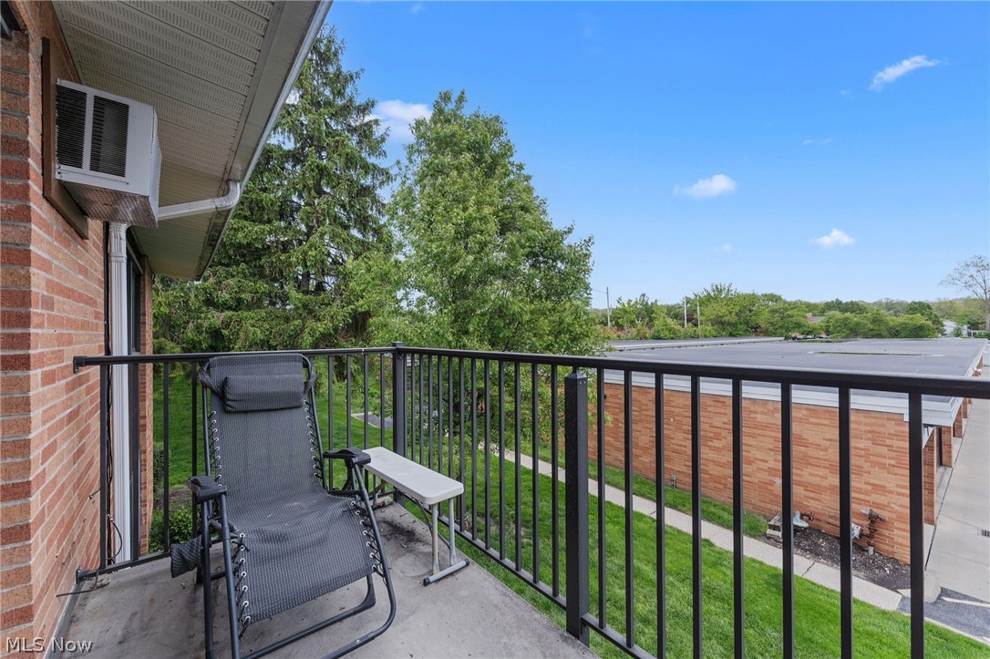 Northwoods Condo - Residential