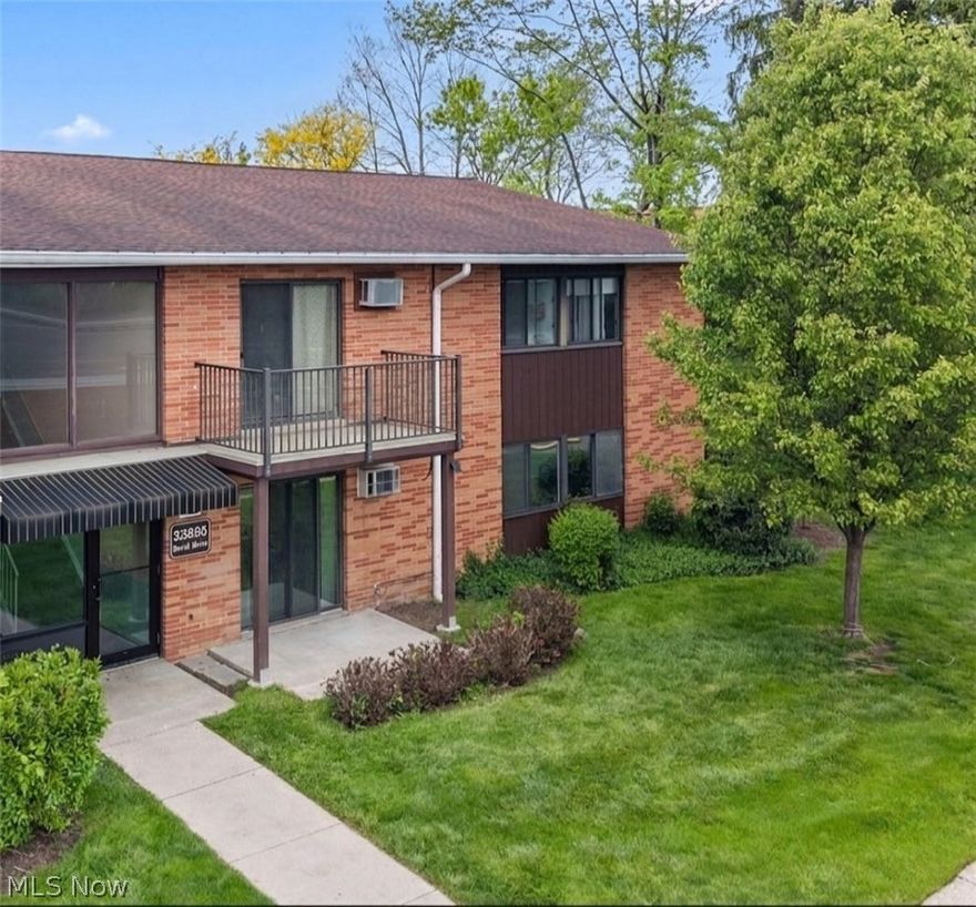 Beautifully and recently remodeled 2-bedroom condo in North Olmsted featuring updated flooring, a modern kitchen with granite countertops, stainless steel appliances, and island seating, plus an expanded ceramic-tile bathroom with both a walk-in shower and soaking tub.
This bright, east-facing unit offers stunning open views with no blocking the scenery, allowing beautiful morning sunlight throughout the condo. Additional updates include a professionally maintained heating system with a new zoning valve, spacious bedrooms, and a large walk-in closet.
Enjoy convenient in-building laundry, one of the best parking spaces directly in front of the entrance, optional garage parking for $25/month or two connected garage spaces for $50/month, and a community pool surrounded by open green space and relaxing views.
The HOA covers nearly everything except electricity — including gas, heat, water, sewer, landscaping, and snow removal — with electric averaging $25–$35/month depending on usage.
Located near shopping, restaurants, multiple plazas, major highways, and about one mile from Great Northern Mall. A brand-new school campus currently under construction less than a mile away adds future convenience and strong property value potential.