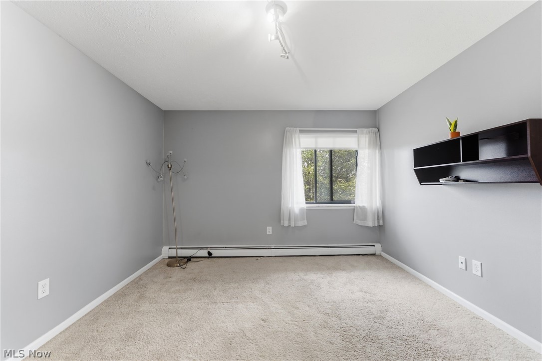 Northwoods Condo - Residential